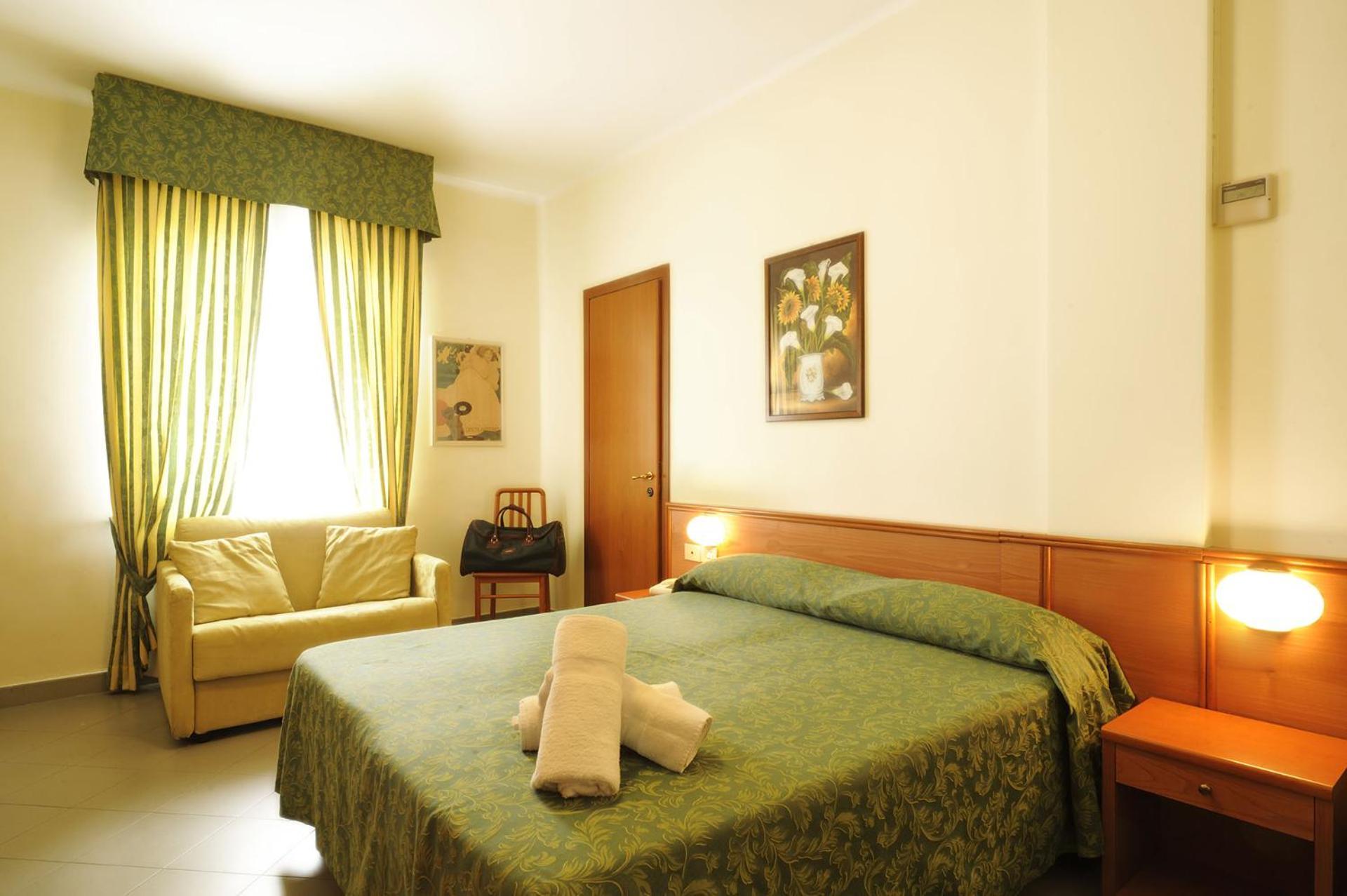Hotel Tritone Laigueglia Buitenkant foto