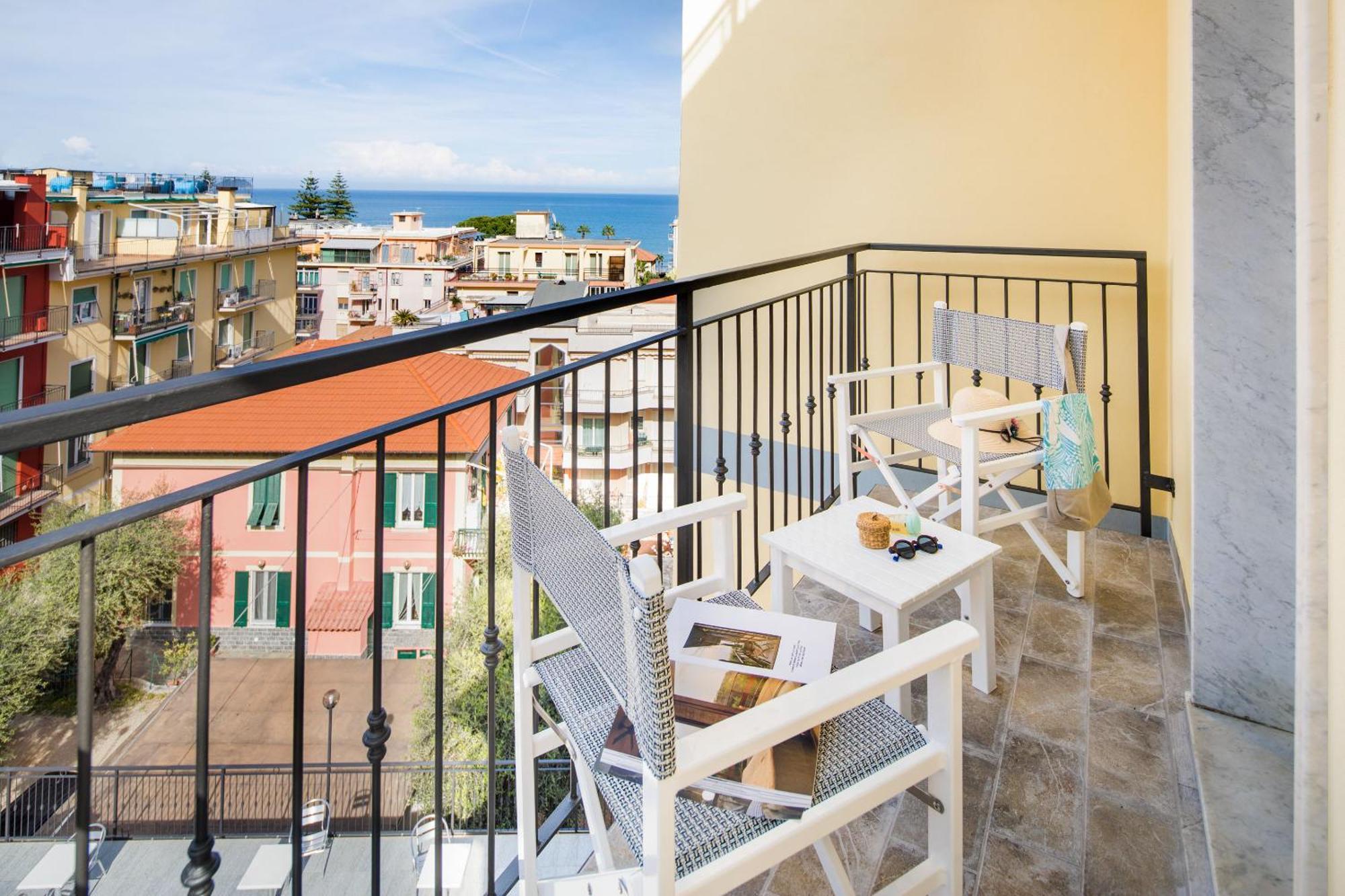 Hotel Tritone Laigueglia Buitenkant foto